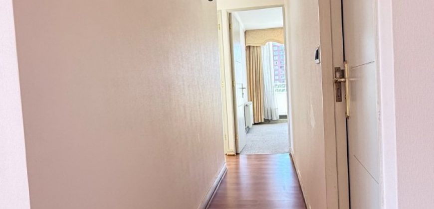 SE VENDE IMPECABLE DEPARTAMENTO 3 DORMITORIOS EDIFICIO DON PEDRO IV