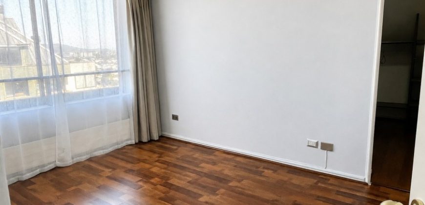 SE ARRIENDA DEPARTAMENTO 2 DORMITORIOS, 2 BAÑOS, 2 ESTACIONAMIENTOS PLAZA HOCHSTETTER