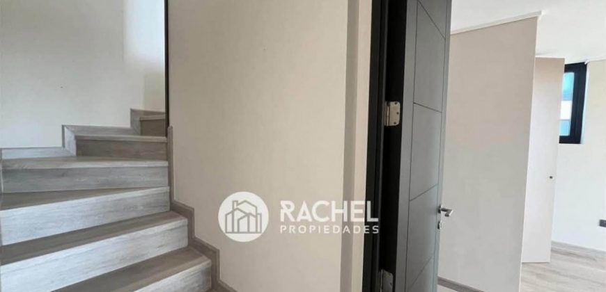 SE ARRIENDA INCREIBLE PENTHOUSE EN EXCLUSIVO EDIFICIO PONTEVEDRA-Sector Portal de la Frontera