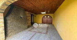 SE ARRIENDA AMPLIA CASA CON 5D- CERCANA A COLEGIO GREEN HOUSE