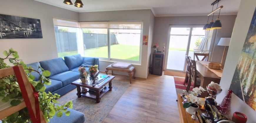 Vendo Casa en Condominio Barrio Inglés II