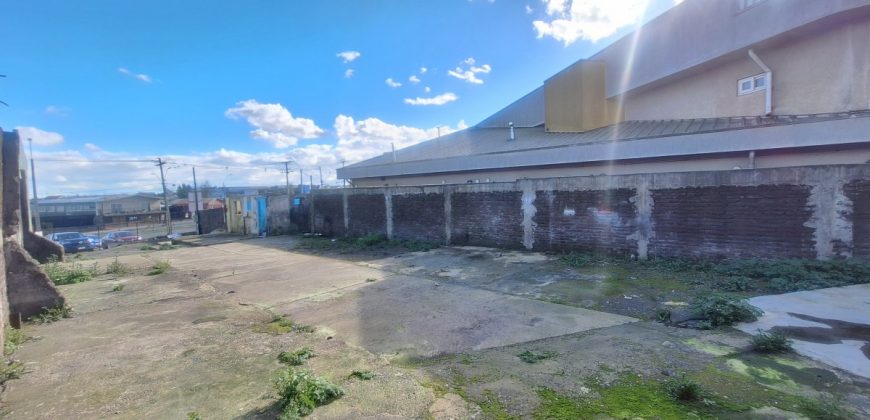 VENDO Terreno en Pedro de Valdivia – Alto Flujo y Visibilidad