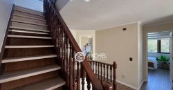 SE VENDE HERMOSA CASA 5D CON QUINCHO Y PISCINA EN PASAJE CERRADO -Sector Barrio Inglés