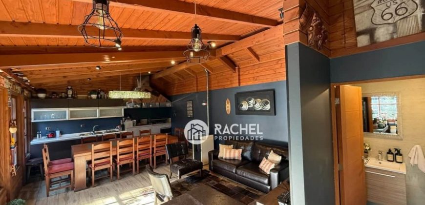 SE VENDE HERMOSA CASA 5D CON QUINCHO Y PISCINA EN PASAJE CERRADO -Sector Barrio Inglés
