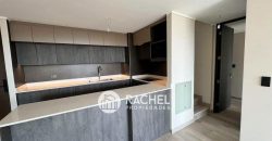 SE ARRIENDA INCREIBLE PENTHOUSE EN EXCLUSIVO EDIFICIO PONTEVEDRA-Sector Portal de la Frontera
