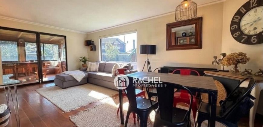 SE VENDE CASA CON GRAN TERRENO PASAJE CERRADO- Sector Barrio Inglés