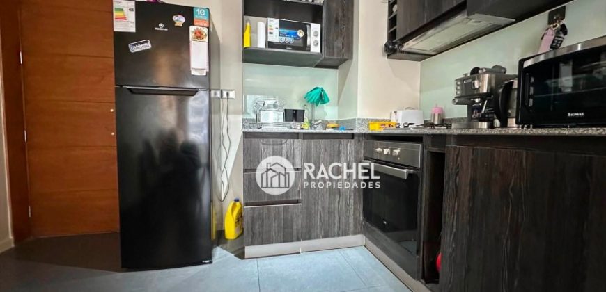 SE ARRIENDA AMPLIO DEPARTAMENTO DE 1 DORMITORIO CON ESTACIONAMIENTO