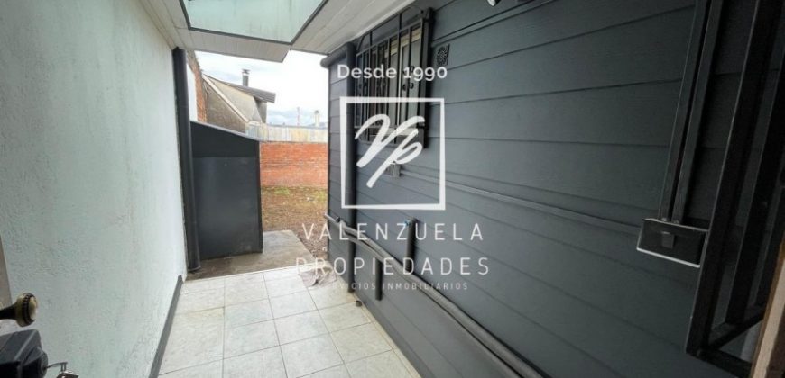 Sector Javiera Carrera Amplio Patio, Excelente Conectividad y Ubicación Privilegiada
