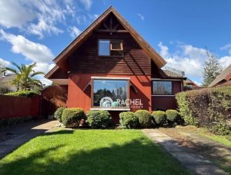 IMPECABLE CASA EN VENTA EN CONDOMINIO “LOMAS” DE MIRASUR”