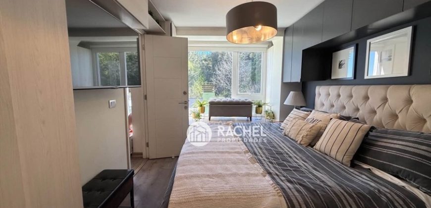 SE ARRIENDA HERMOSA CASA CON QUINCHO EN CONDOMINIO- Sector Barrio Francés