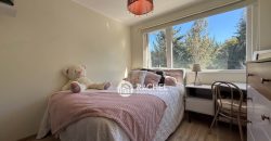 SE ARRIENDA HERMOSA CASA CON QUINCHO EN CONDOMINIO- Sector Barrio Francés