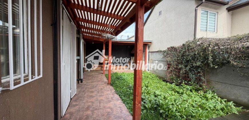 ARRENDAMOS IMPECABLE CASA DE 3 DORMITORIOS Y 3 BAÑOS EN LA COMUNA DE PADRE LAS CASAS CON QUINCHO