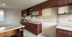 ARRENDAMOS IMPECABLE CASA DE 3 DORMITORIOS Y 3 BAÑOS EN LA COMUNA DE PADRE LAS CASAS CON QUINCHO