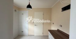 ARRENDAMOS IMPECABLE CASA DE 3 DORMITORIOS Y 3 BAÑOS EN LA COMUNA DE PADRE LAS CASAS CON QUINCHO