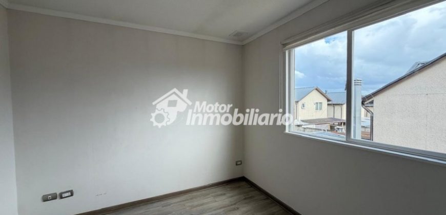 ARRENDAMOS IMPECABLE CASA DE 3 DORMITORIOS Y 3 BAÑOS EN LA COMUNA DE PADRE LAS CASAS CON QUINCHO