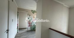 ARRENDAMOS IMPECABLE CASA DE 3 DORMITORIOS Y 3 BAÑOS EN LA COMUNA DE PADRE LAS CASAS CON QUINCHO