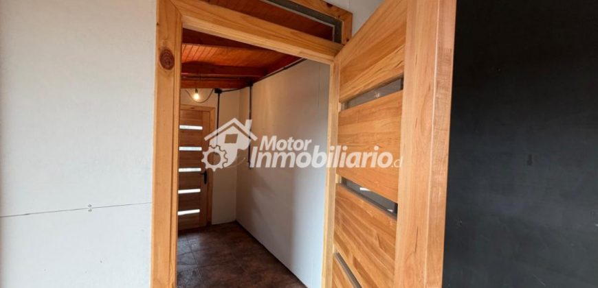 ARRENDAMOS IMPECABLE CASA DE 3 DORMITORIOS Y 3 BAÑOS EN LA COMUNA DE PADRE LAS CASAS CON QUINCHO