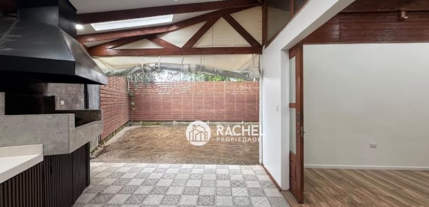 Ver EN VENTA CASA REMODELADA 4 DORMITORIOS, ALTOS DE MIRASUR, TEMUCO
