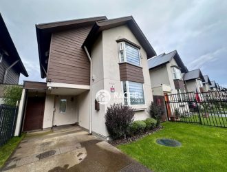 SE ARRIENDA IMPECABLE CASA 3 DORMITORIOS EN ALTO MAIPO IV