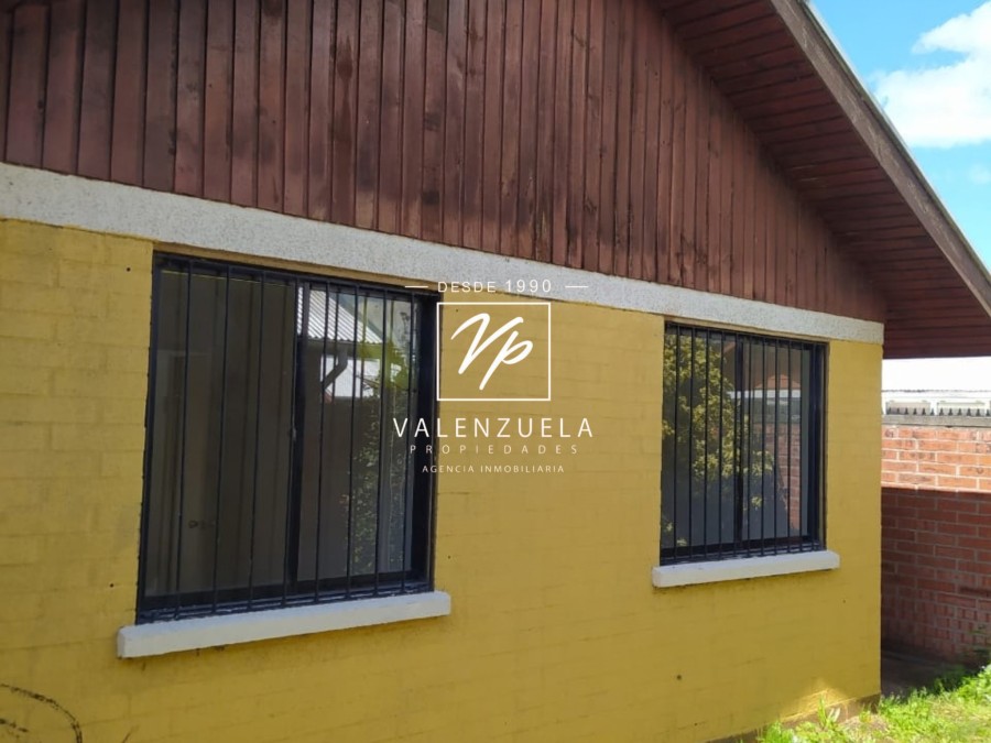 Casa de 3 Dormitorios y 2 Baños con Cocina Amoblada, Bodega y Cobertizo en Padre Las Casas