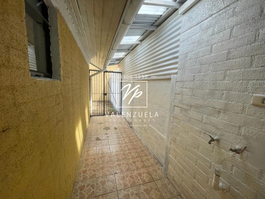 Casa de 3 Dormitorios y 2 Baños con Cocina Amoblada, Bodega y Cobertizo en Padre Las Casas