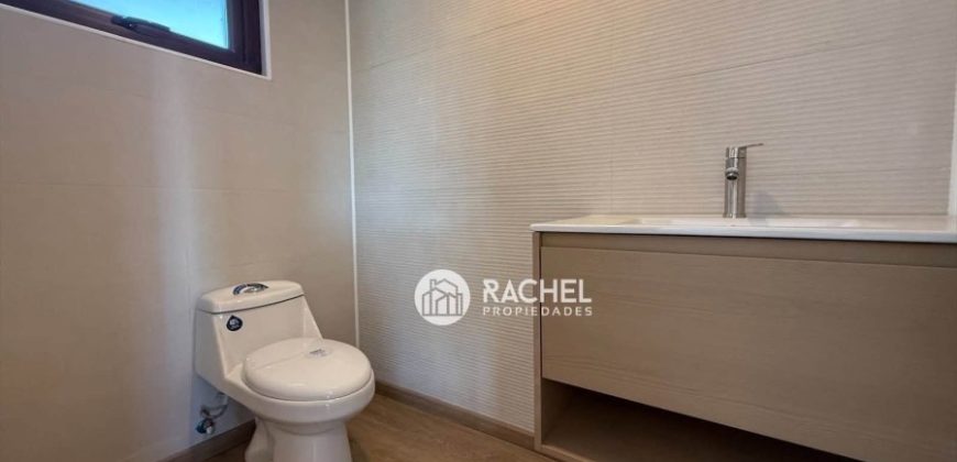 Se Vende Hermosa Casa Mediterránea Nueva en Condominio – Lomas del Carmen