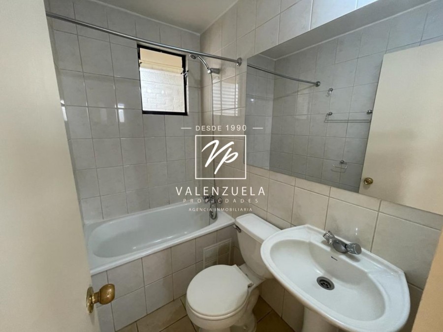 Casa de 3 Dormitorios y 2 Baños con Cocina Amoblada, Bodega y Cobertizo en Padre Las Casas