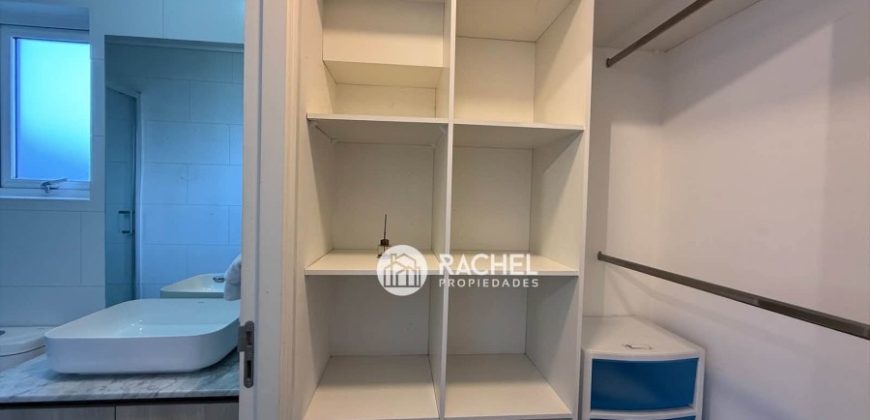 SE VENDE HERMOSA CASA CON GRAN TERRENO- Condominio Mediterráneo