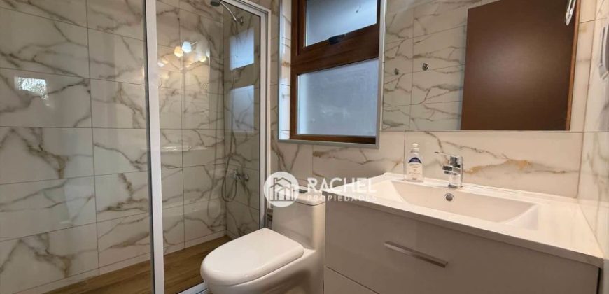 SE VENDE IMPECABLE CASA REMODELADA- Sector Villa Cataluña