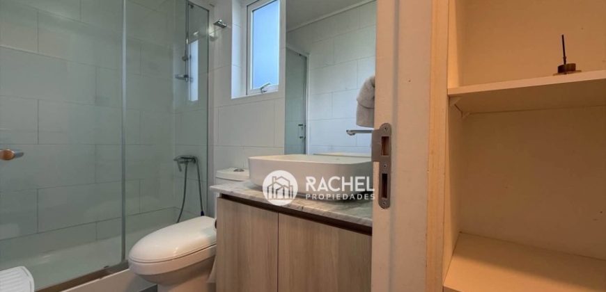 SE VENDE HERMOSA CASA CON GRAN TERRENO- Condominio Mediterráneo
