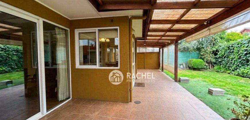 SE VENDE LINDA CASA EN SECTOR BARRIO INGLÉS