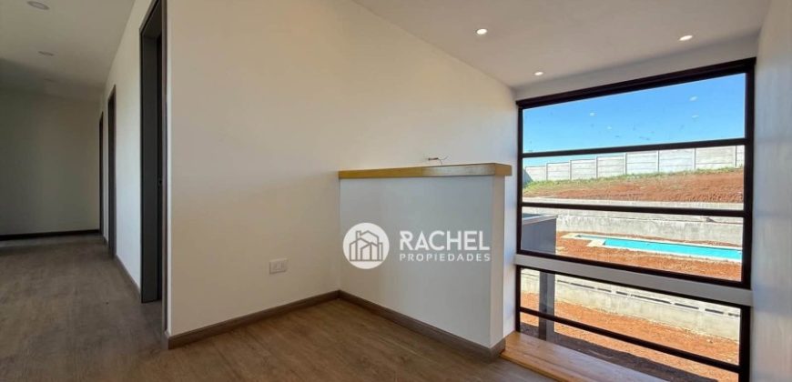 Se Vende Hermosa Casa Mediterránea Nueva en Condominio – Lomas del Carmen