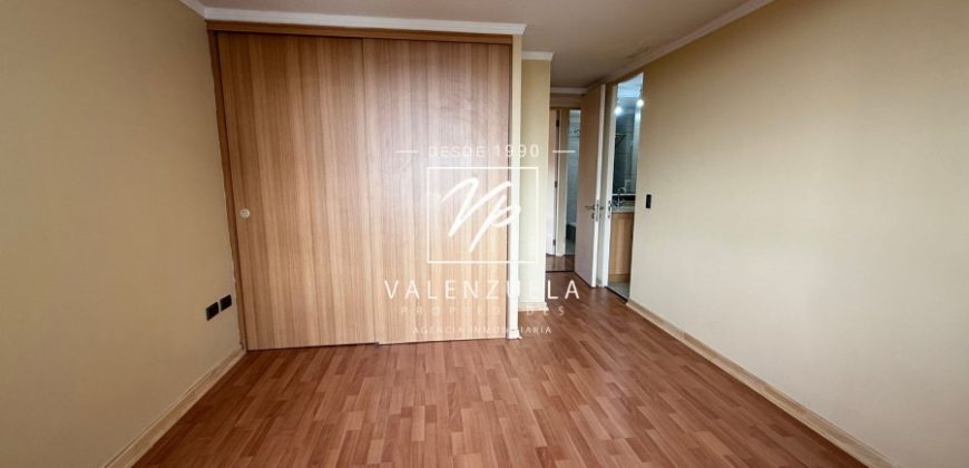 Pleno Centro, 3 Dormitorios, Estacionamiento y Bodega.