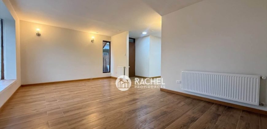 SE VENDE IMPECABLE CASA REMODELADA- Sector Villa Cataluña