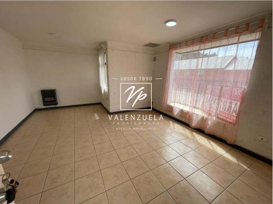 Casa de 3 Dormitorios y 2 Baños con Cocina Amoblada, Bodega y Cobertizo en Padre Las Casas