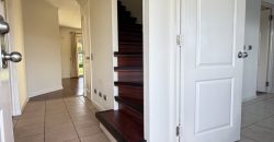 CASA EN ARRIENDO 4 DORMITORIOS 3 BAÑOS BARRIO LAS ENCINAS