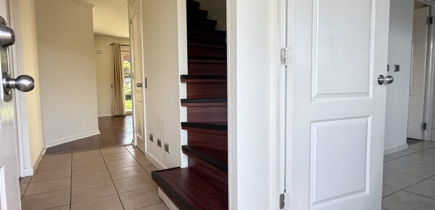 CASA EN ARRIENDO 4 DORMITORIOS 3 BAÑOS BARRIO LAS ENCINAS