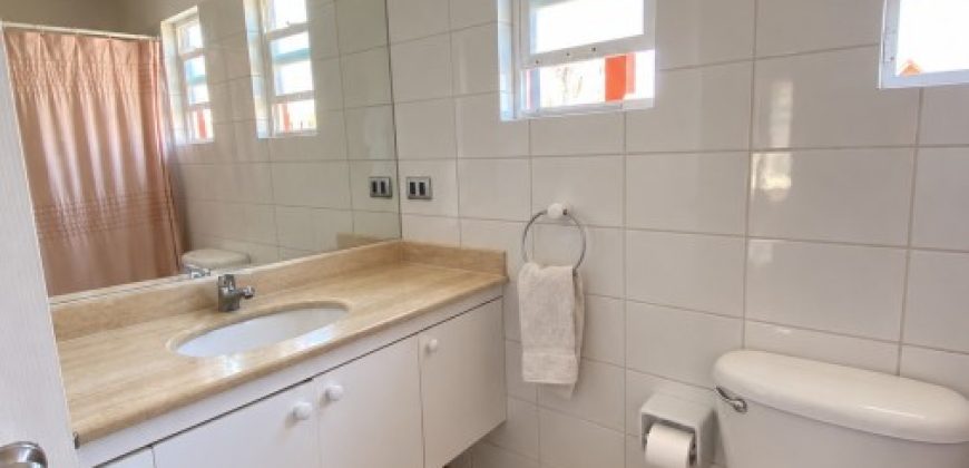 CASA EN ARRIENDO 4 DORMITORIOS 3 BAÑOS BARRIO LAS ENCINAS