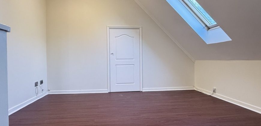 CASA EN ARRIENDO 4 DORMITORIOS 3 BAÑOS BARRIO LAS ENCINAS