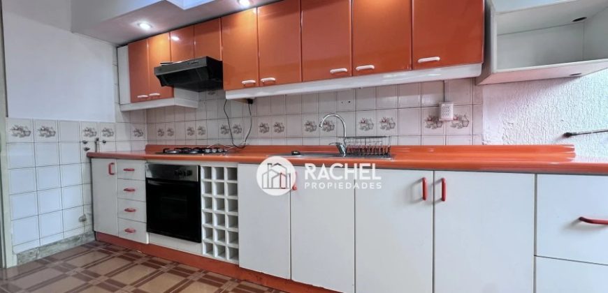 Se Arrienda Remodelado Departamento 3 Dormitorios En Calle Hochstetter