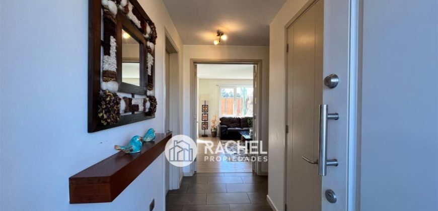 SE VENDE ESPECTACULAR CASA CON ALTA EFICIENCIA ENERGÉTICA- Sector Poniente