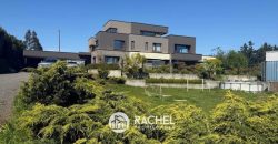 SE VENDE MARAVILLOSA CASA MEDITERRANEA CON GRAN TERRENO EN CONDOMINIO- Lomas del Carmen