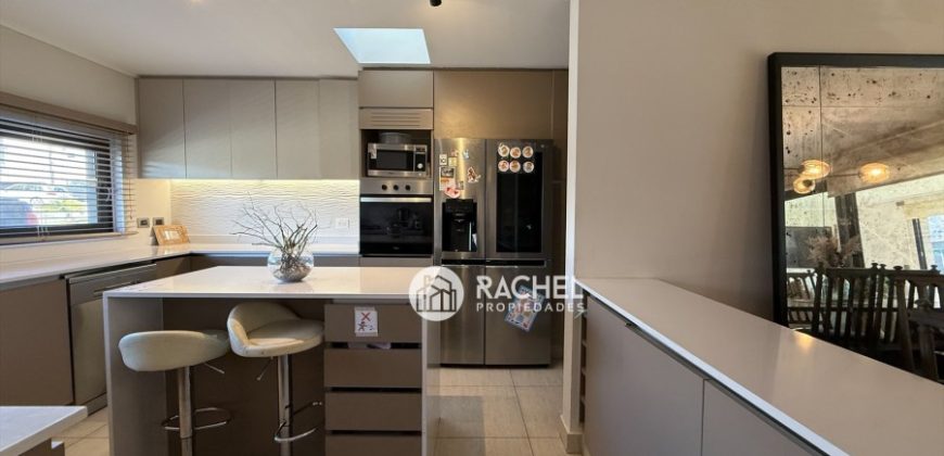 SE VENDE HERMOSA CASA AMPLIADA – Condominio Belo Horizonte