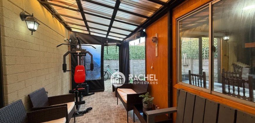 SE VENDE LINDA CASA AMPLIADA CON QUINCHO – Barrio Los Arquitectos