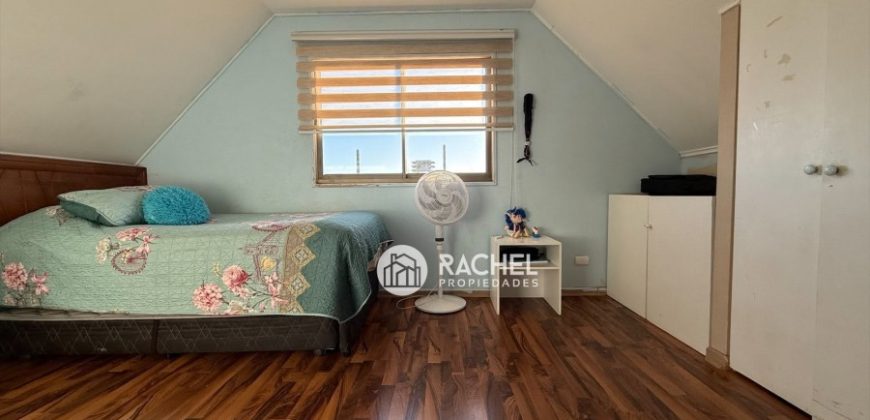 SE VENDE LINDA CASA AMPLIADA CON QUINCHO – Barrio Los Arquitectos