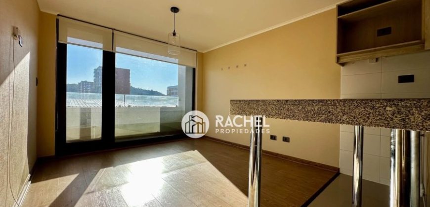 VENTA DPTO SEMINUEVO 2DORMITORIOS EN CENTRO LYNCH II CON ESTACIONAMIENTO