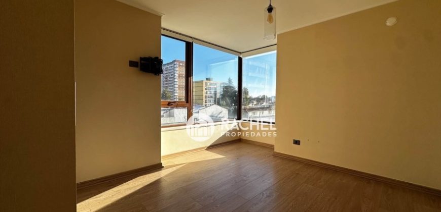 VENTA DPTO SEMINUEVO 2DORMITORIOS EN CENTRO LYNCH II CON ESTACIONAMIENTO