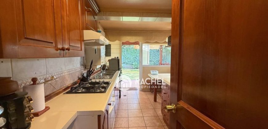 SE VENDE LINDA CASA EN SECTOR BARRIO INGLÉS