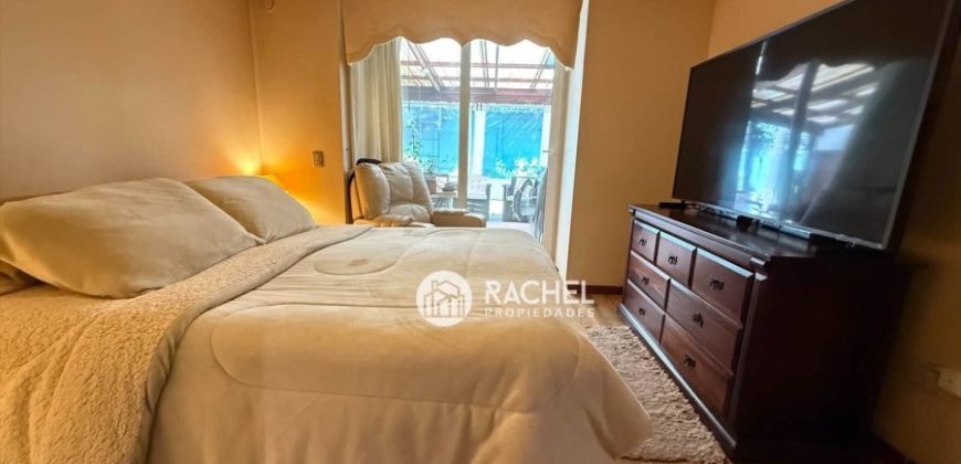 SE VENDE LINDA CASA EN SECTOR BARRIO INGLÉS